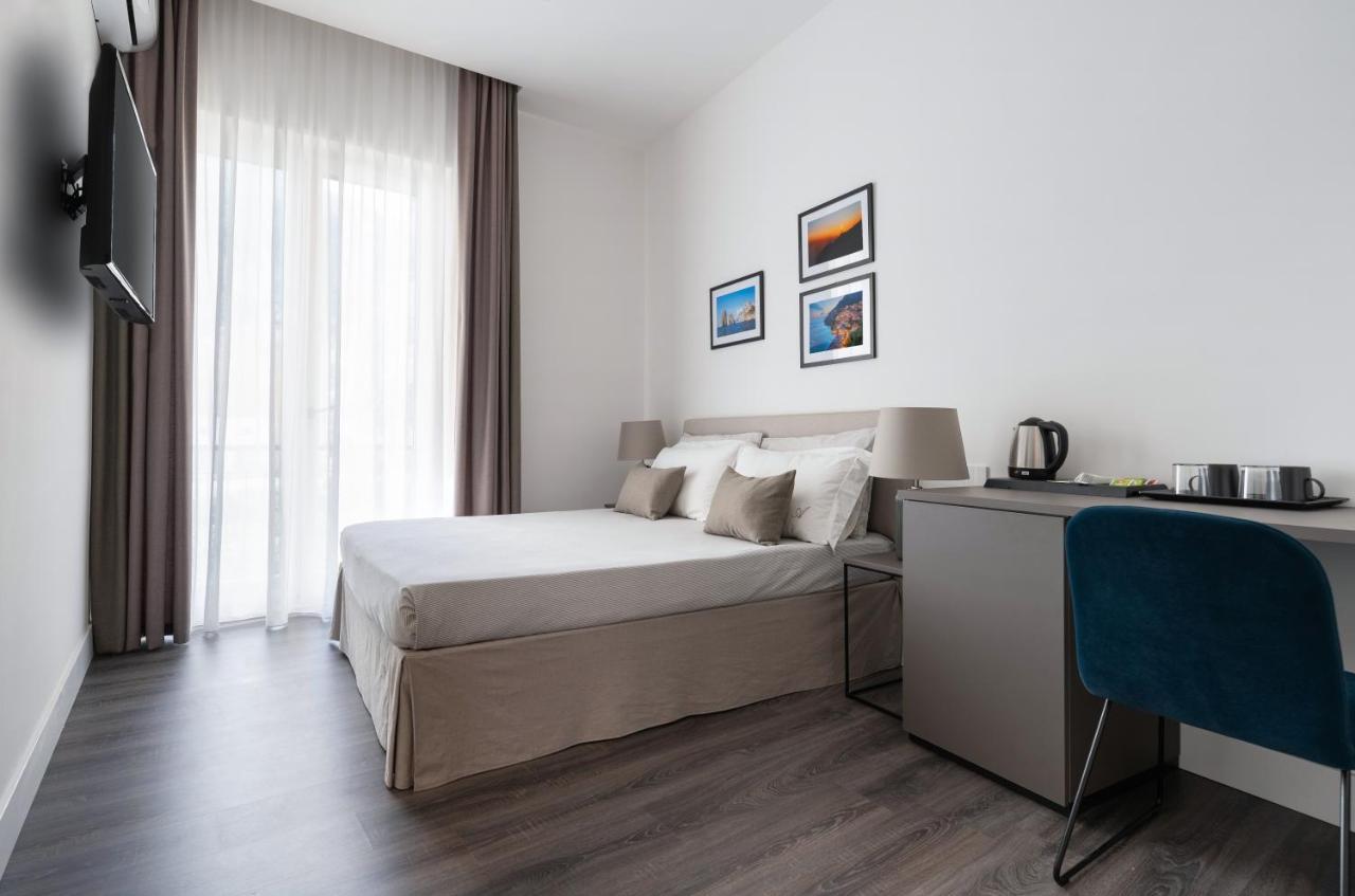 Harmony Luxury Rooms Кастелламмаре-ди-Стабия Экстерьер фото